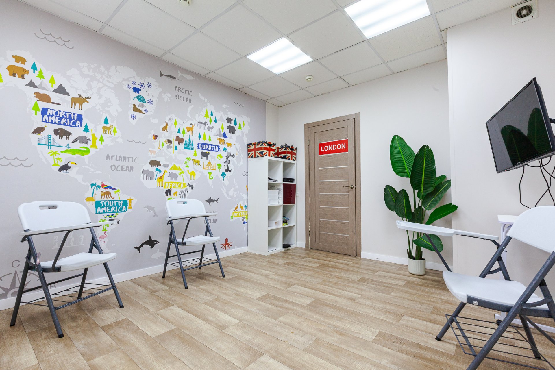 Школа английского O'KEY English 0f0bd1b8-7bb1-462d-b7b1-b310e250955b - фото 21, интерьер и учебные классы